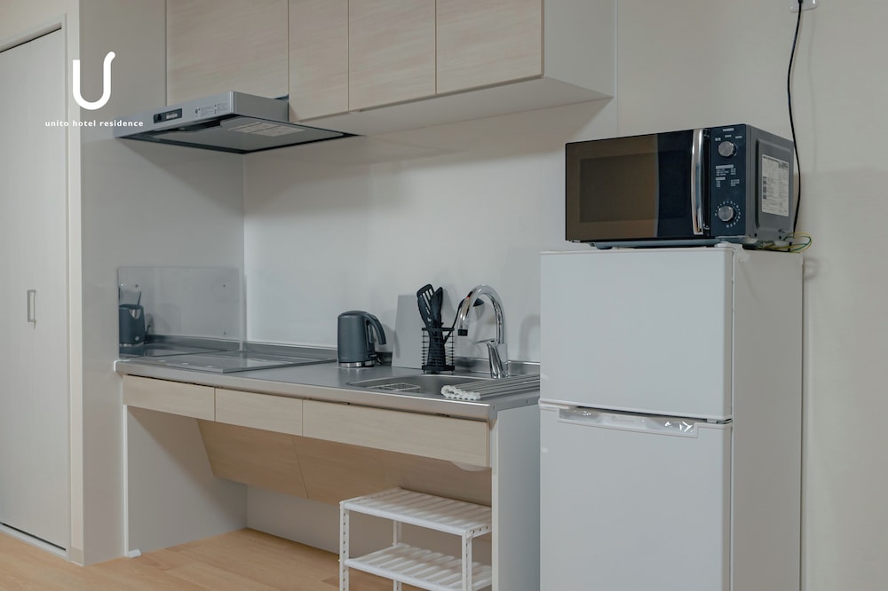 コンフォート ダブルルーム 車いす対応 専用キッチン0 | Hotel Residence unito NAMBA Motomachi