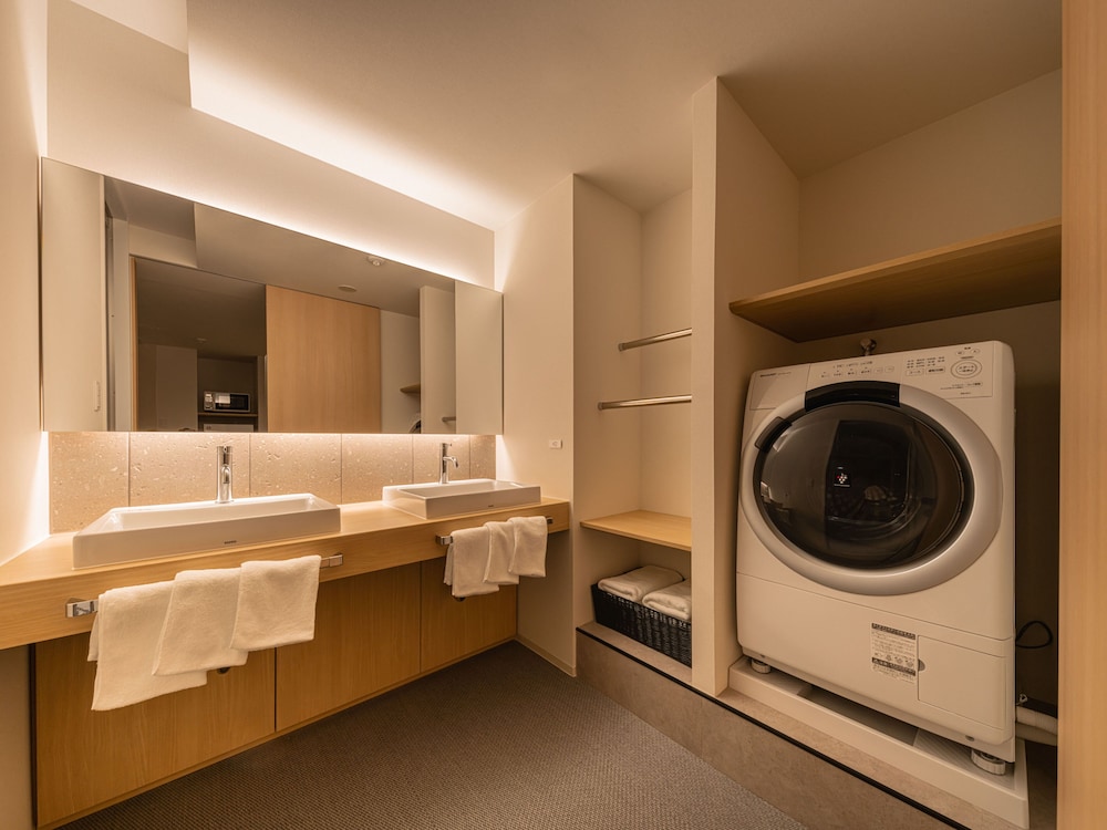 ファミリースイート [禁煙] リビング エリア2 | 暖雪 札幌