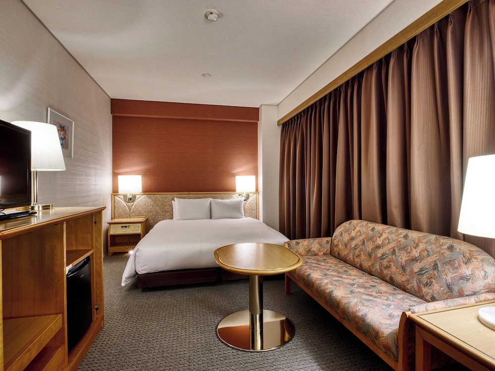 デラックスダブル [禁煙] 客室1 | ロイヤルパインズホテル米沢