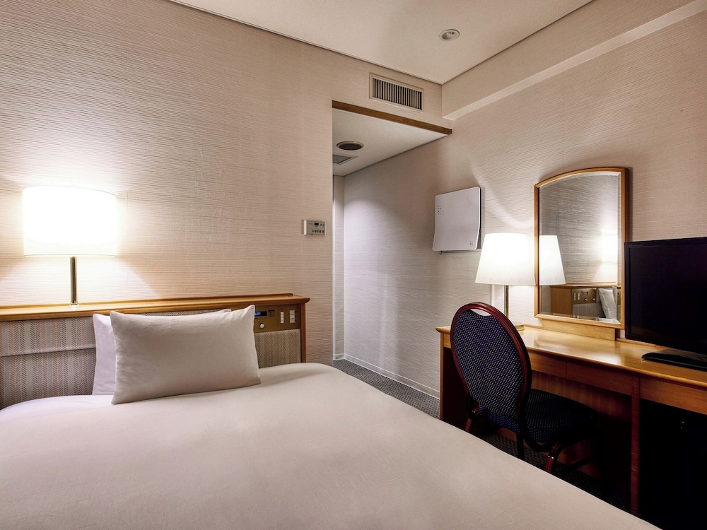 スタンダードダブル [禁煙] 客室1 | ロイヤルパインズホテル米沢