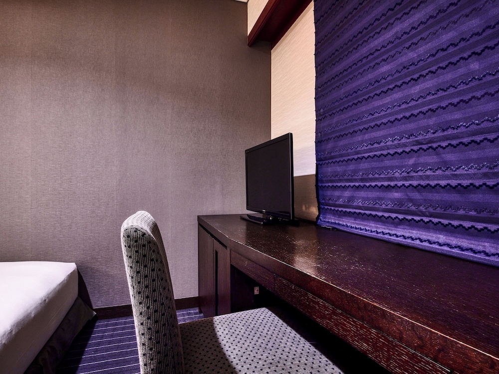 モデレートダブル [禁煙] 客室2 | ロイヤルパインズホテル米沢