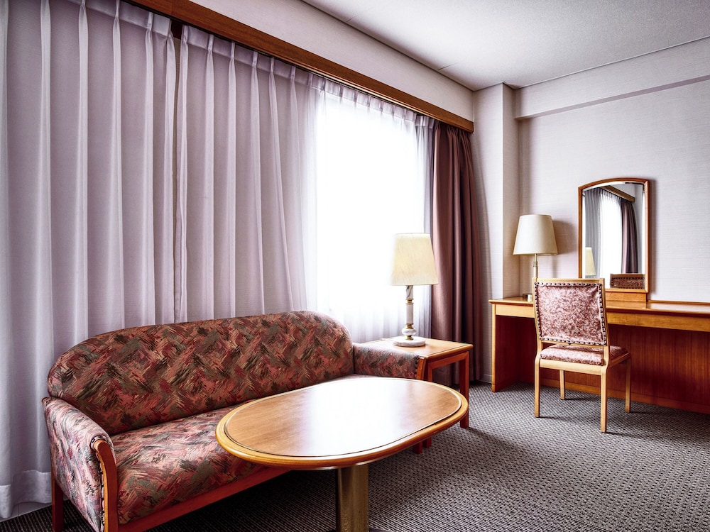 デラックスダブル [禁煙] 客室2 | ロイヤルパインズホテル米沢