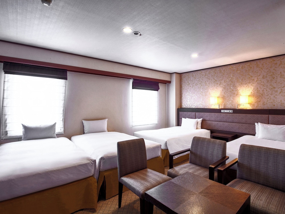 ファミリー [禁煙] 客室2 | ロイヤルパインズホテル米沢