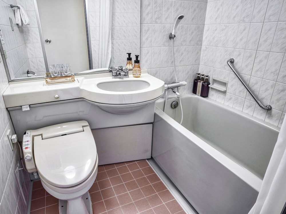 デラックスダブル [禁煙] バスルーム0 | ロイヤルパインズホテル米沢