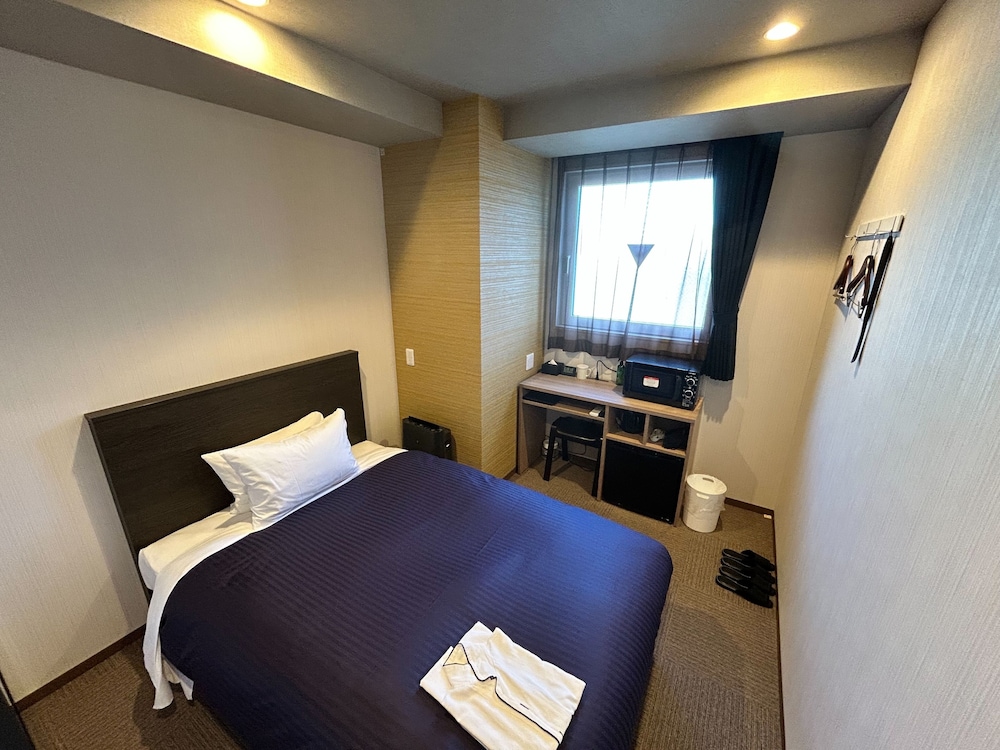 ダブルルーム 禁煙 | ホテルリブマックス三田駅前