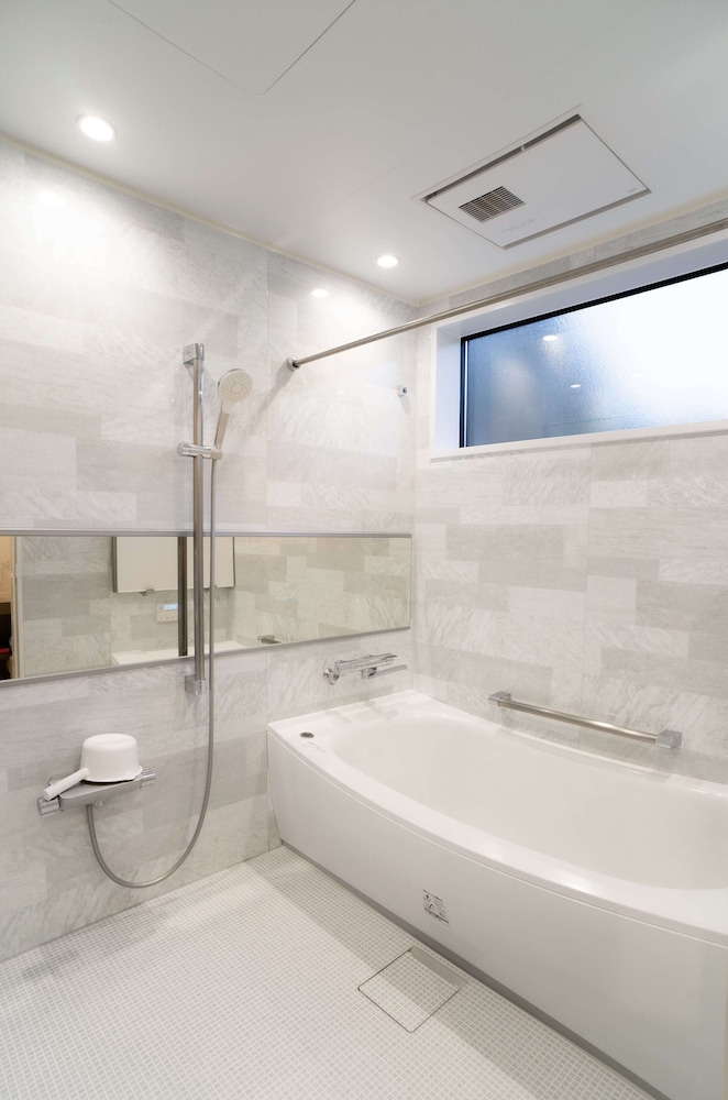 ラグジュアリー ヴィラ ベッドルーム (複数) ガーデンビュー バスルーム5 | SUKH KARUIZAWA