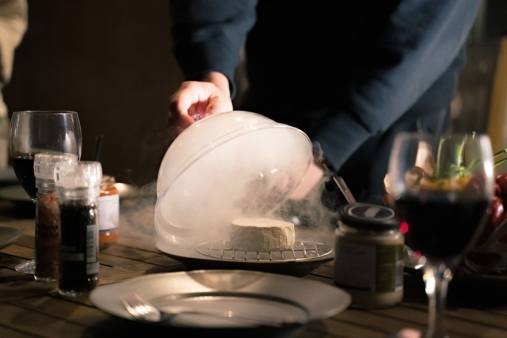 ラグジュアリー ヴィラ ベッドルーム (複数) ガーデンビュー 専用キッチン1 | SUKH KARUIZAWA