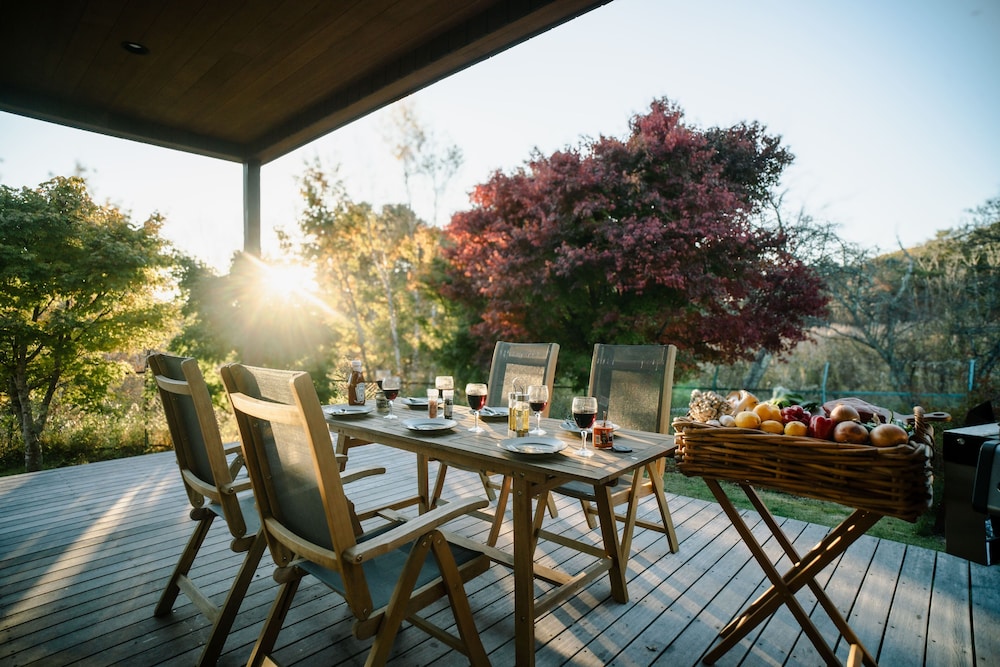 ラグジュアリー ヴィラ ベッドルーム (複数) ガーデンビュー ガーデン ビュー0 | SUKH KARUIZAWA