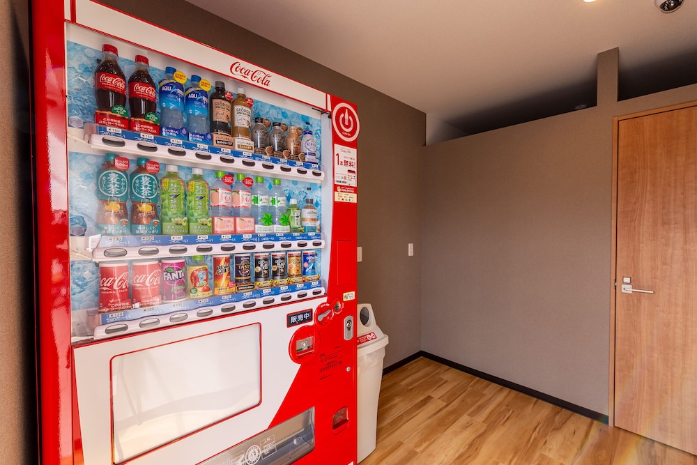 自動販売機1 | HOTEL R9 The Yard 八街