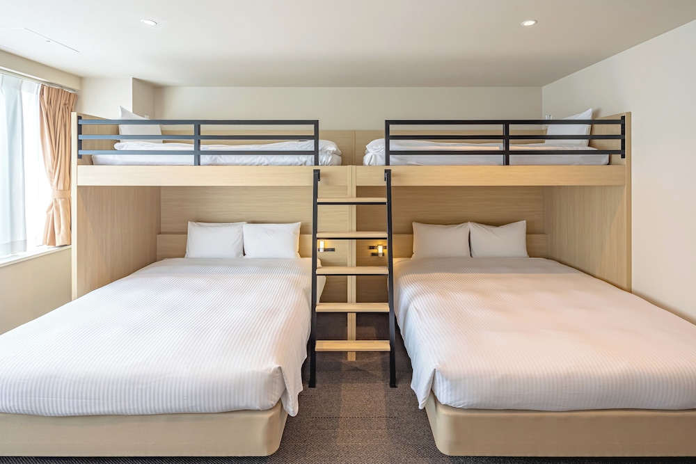 ファミリールーム（6-8名）/専用シャワールーム&トイレ 禁煙 客室6 | GRAND HOSTEL LDK 東京西葛西