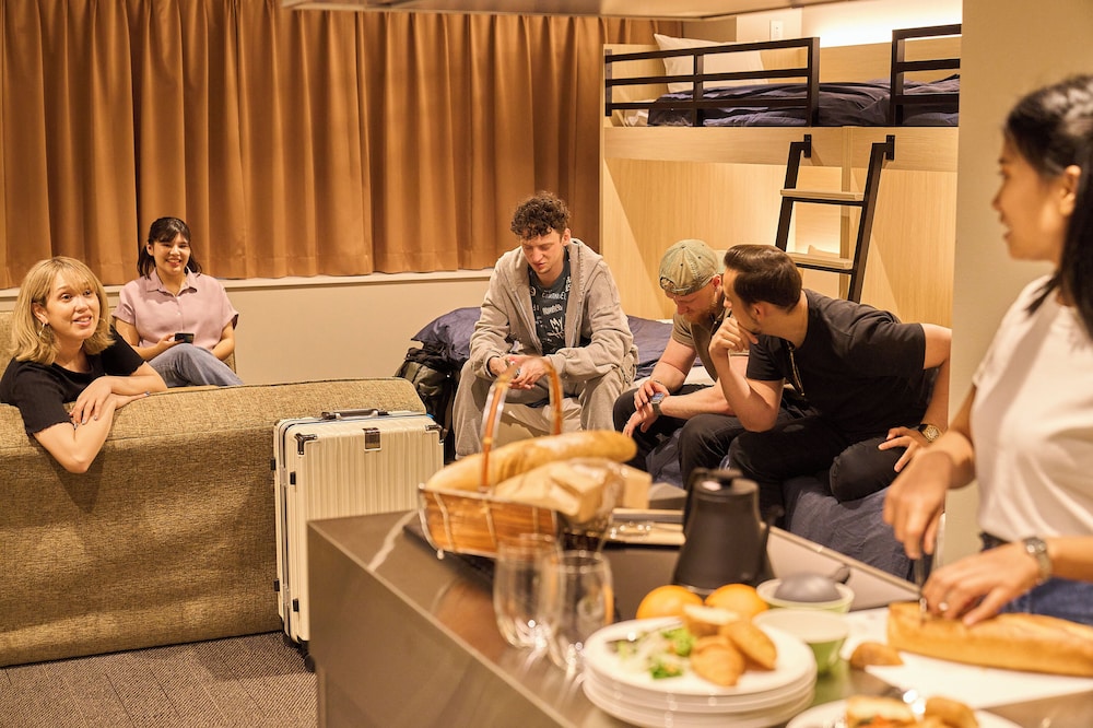 ファミリールーム（5-7名）/専用シャワールーム&トイレ 禁煙 客室4 | GRAND HOSTEL LDK 東京西葛西