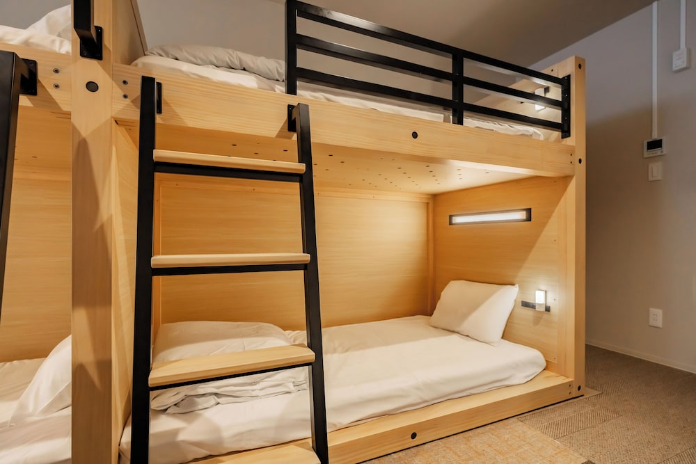 グループ個室（4-6名）※2段ベッド/共用シャワー・トイレ 禁煙 客室2 | GRAND HOSTEL LDK 東京西葛西