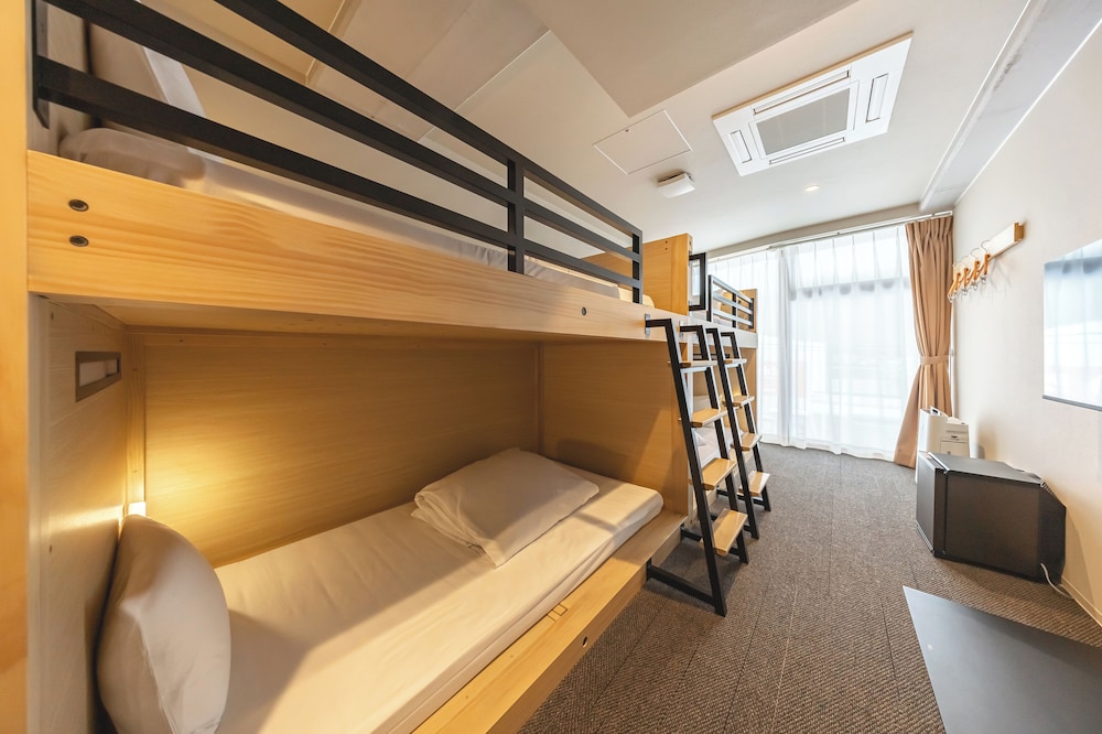 個室（4名）※2段ベッド/専用シャワールーム&トイレ 禁煙 | GRAND HOSTEL LDK 東京西葛西