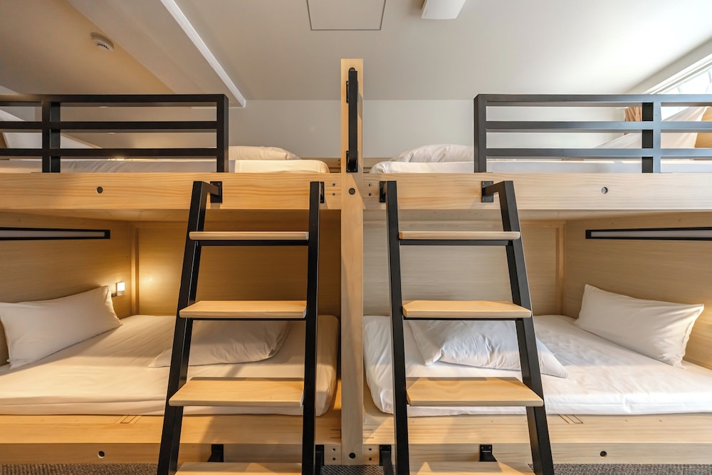 個室（4名）※2段ベッド/専用シャワールーム&トイレ 禁煙 客室2 | GRAND HOSTEL LDK 東京西葛西