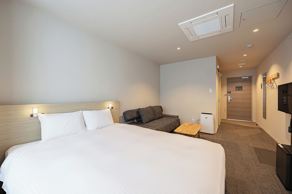 クイーンルーム/専用シャワールーム&トイレ 禁煙 客室2 | GRAND HOSTEL LDK 東京西葛西