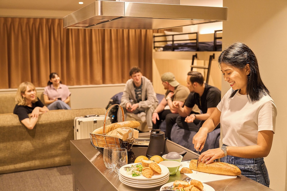 ファミリールーム（5-7名）/専用シャワールーム&トイレ 禁煙 客室2 | GRAND HOSTEL LDK 東京西葛西