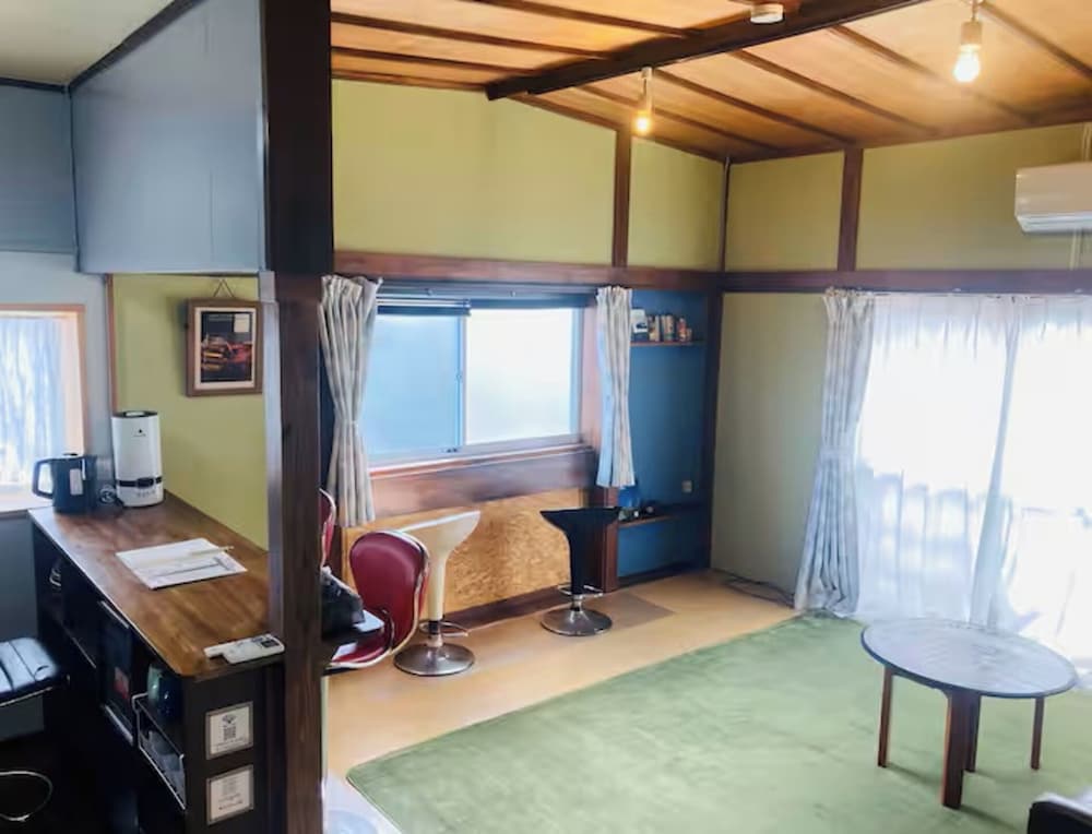 ベーシック ハウス 禁煙 キッチン 客室2 | IG3 お宿・三感四温