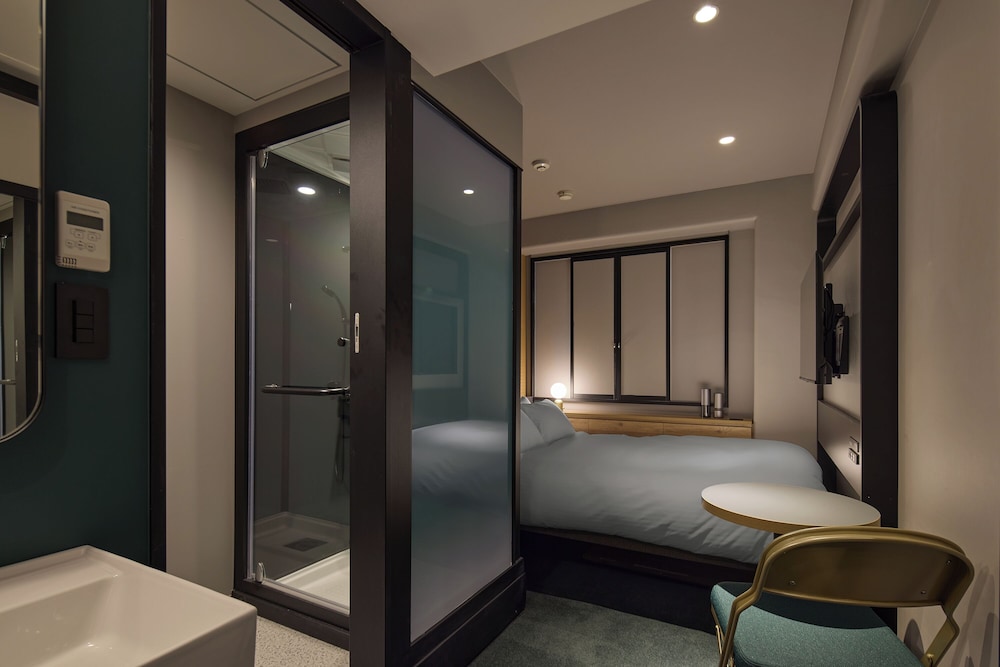 ダブルルーム | BASE LAYER HOTEL