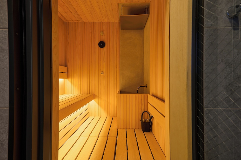 シグネチャー スタジオスイート シティビュー バスルーム0 | BASE LAYER HOTEL Nagoya Nishiki