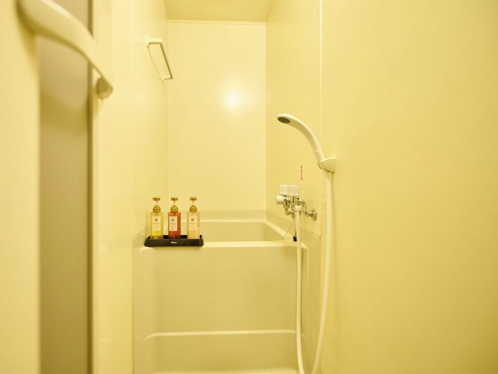 [禁煙] 和室1~4名様 シャワーあり、バス・トイレ共用 バスルーム0 | サンモリッツ