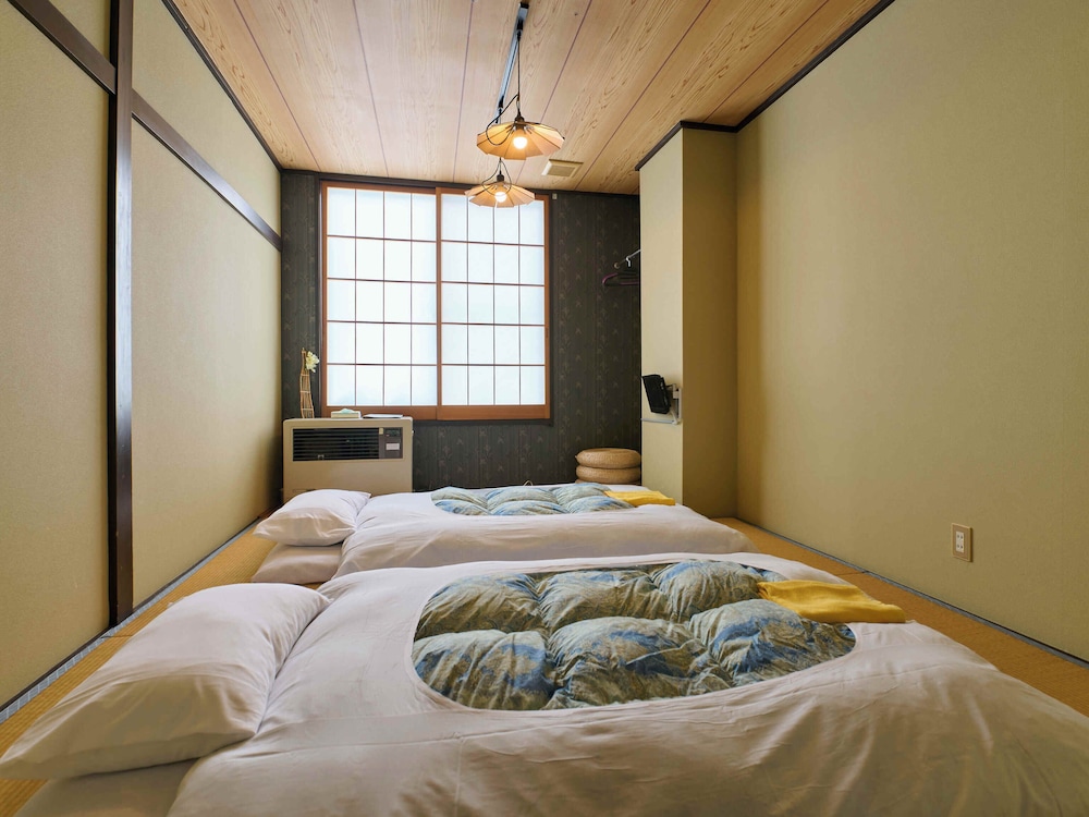 [禁煙] 和室1~2名様 バス・トイレ共用 | サンモリッツ