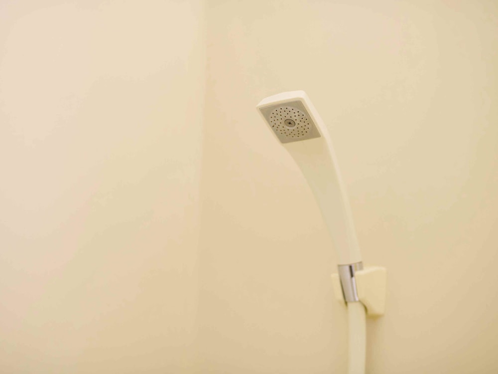 [禁煙] ツインルーム シャワー・トイレあり、バス共用 バスルーム4 | サンモリッツ