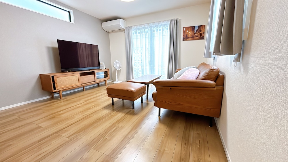 ハウス ラナイ リビング エリア0 | Aiki No Yado-Kokuba-