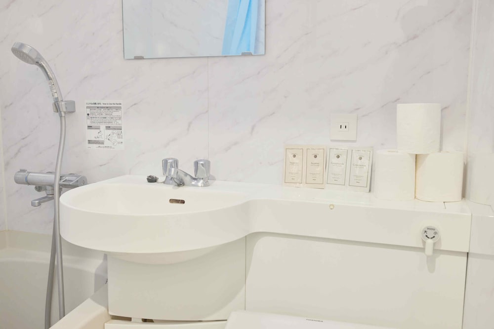 スタンダード ダブルルーム バスルーム2 | Kyo-wa Hotel