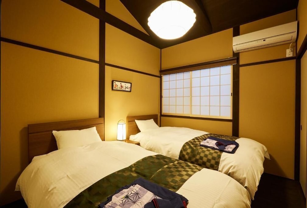 スイート ベッド (複数台) 禁煙 キッチン 客室1 | 美盧・松原高瀬川邸南館