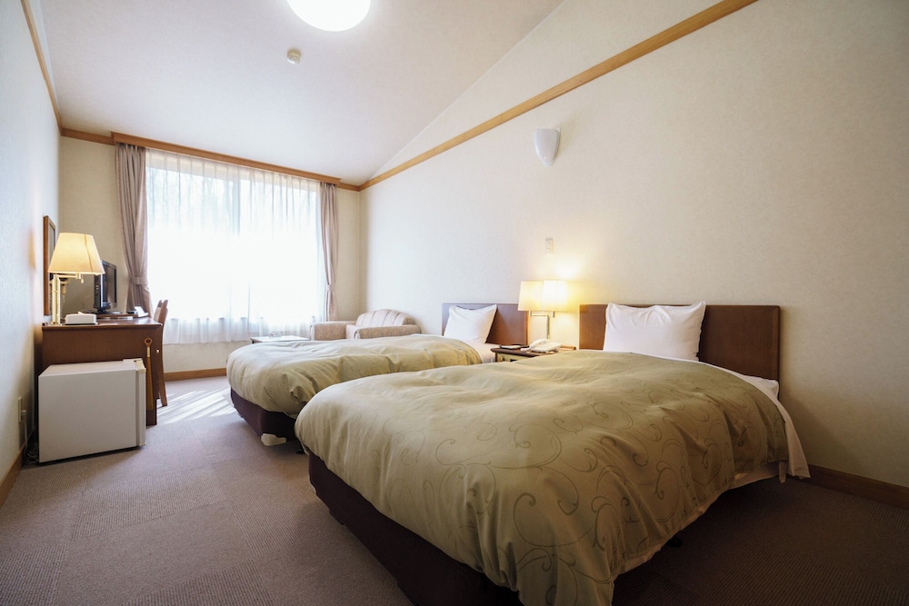 禁煙 [ツイン]12平米 (バス無洗面所トイレ付) Wi-Fi無料 | ビアスパークしもつま