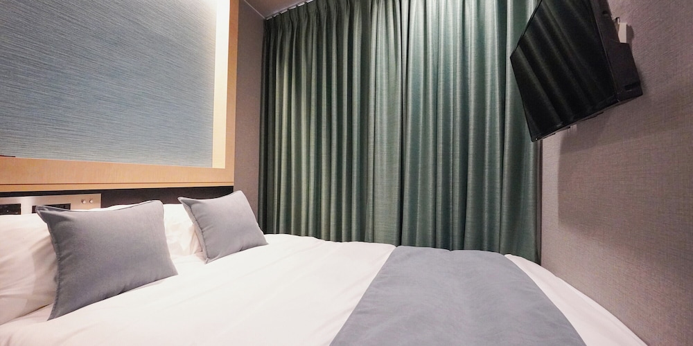 エコノミー ダブルルーム 客室4 | The Gala Hotel 梅田