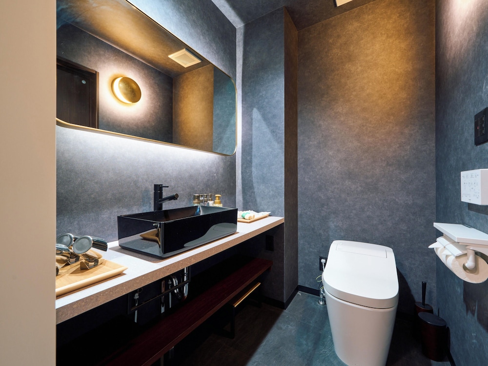 ダブルルーム バスルーム11 | 今昔荘 大阪 天保山-観桜・松柏