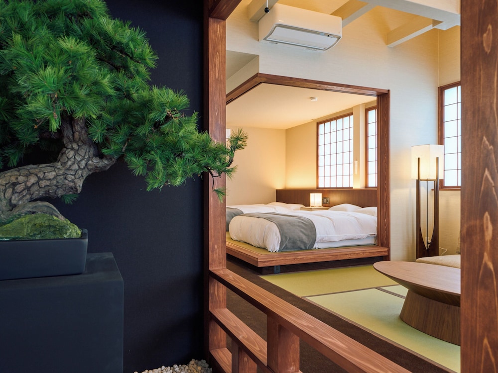 ダブルルーム | 今昔荘 大阪 天保山-観桜・松柏