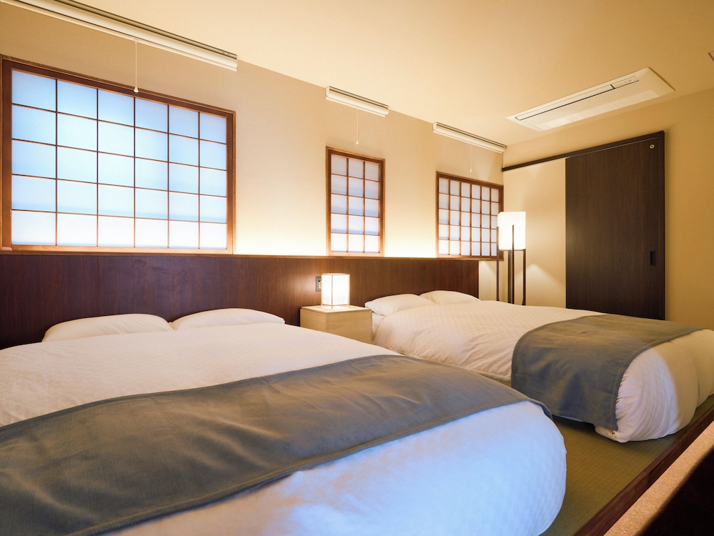 ダブルルーム 客室1 | 今昔荘 大阪 天保山-観桜・松柏