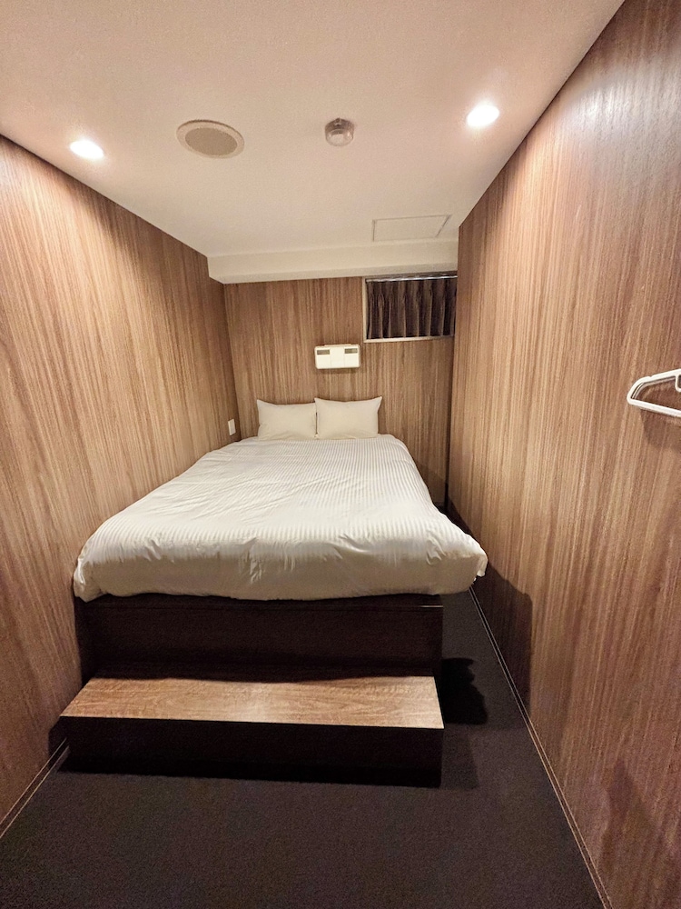 ベーシック ダブルルーム (共用バスルーム) 客室2 | ホテルSTAY&GO入谷北