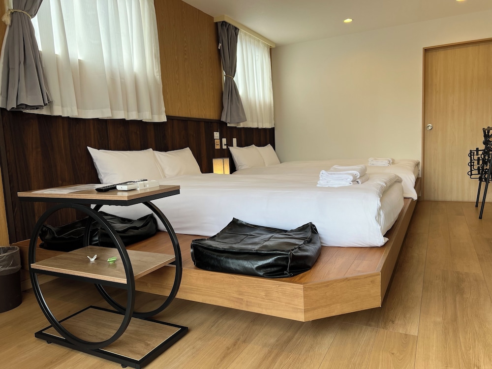 4 人部屋 禁煙 シティビュー 客室1 | softlight inn Asakusa Tokyo