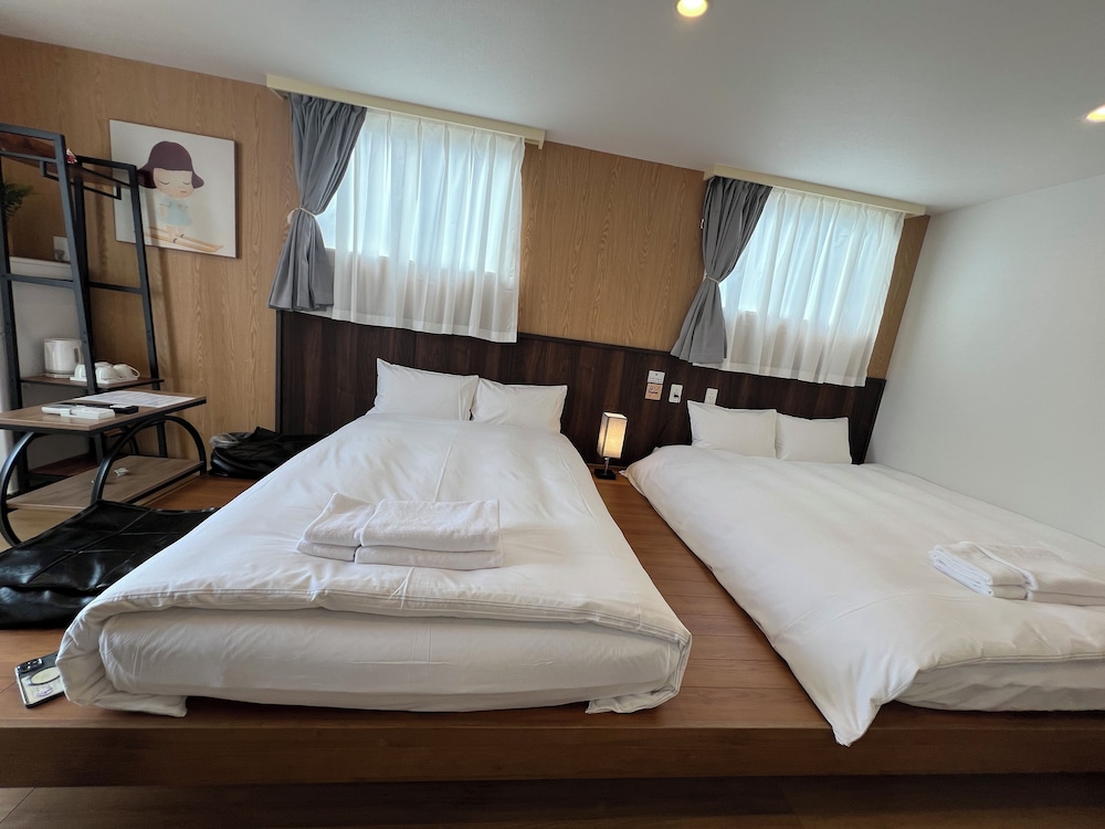 4 人部屋 禁煙 シティビュー 客室11 | softlight inn Asakusa Tokyo