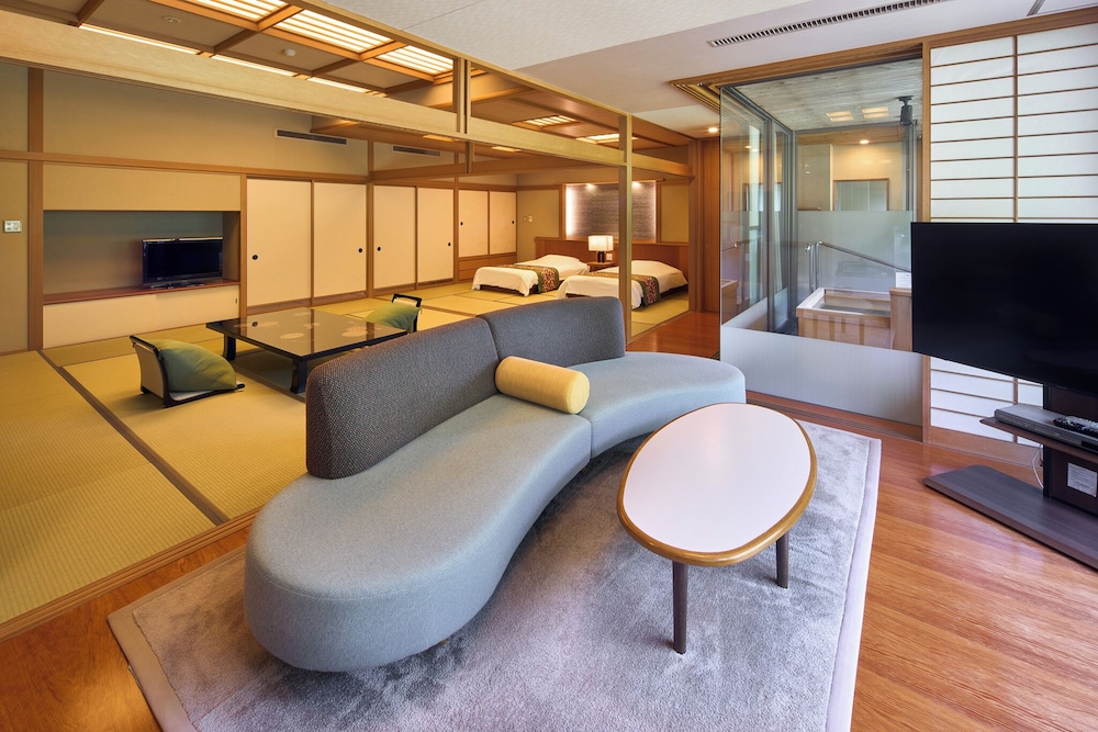 露天風呂付 デラックススイート リバービュー リビング エリア0 | 庄川温泉風流味道座敷 ゆめつづり