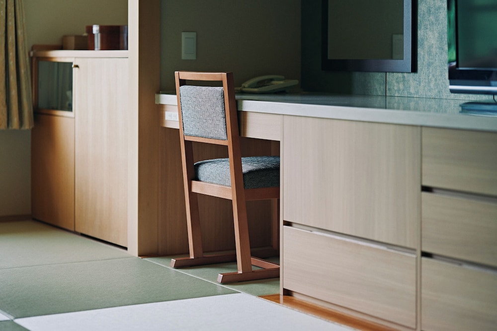 デラックスツイン リバービュー 客室1 | 庄川温泉風流味道座敷 ゆめつづり