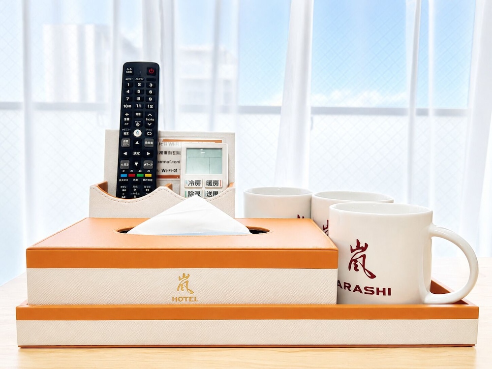 クラシック ツインルーム リビング エリア3 | 嵐 Hotel Arashi 難波南店