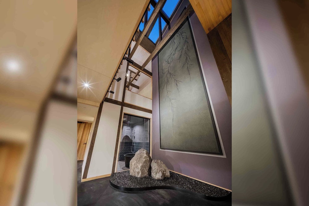 トラディショナル ハウス 2 ベッドルーム 禁煙 サウナ リビング エリア5 | 花里町町家ハウス