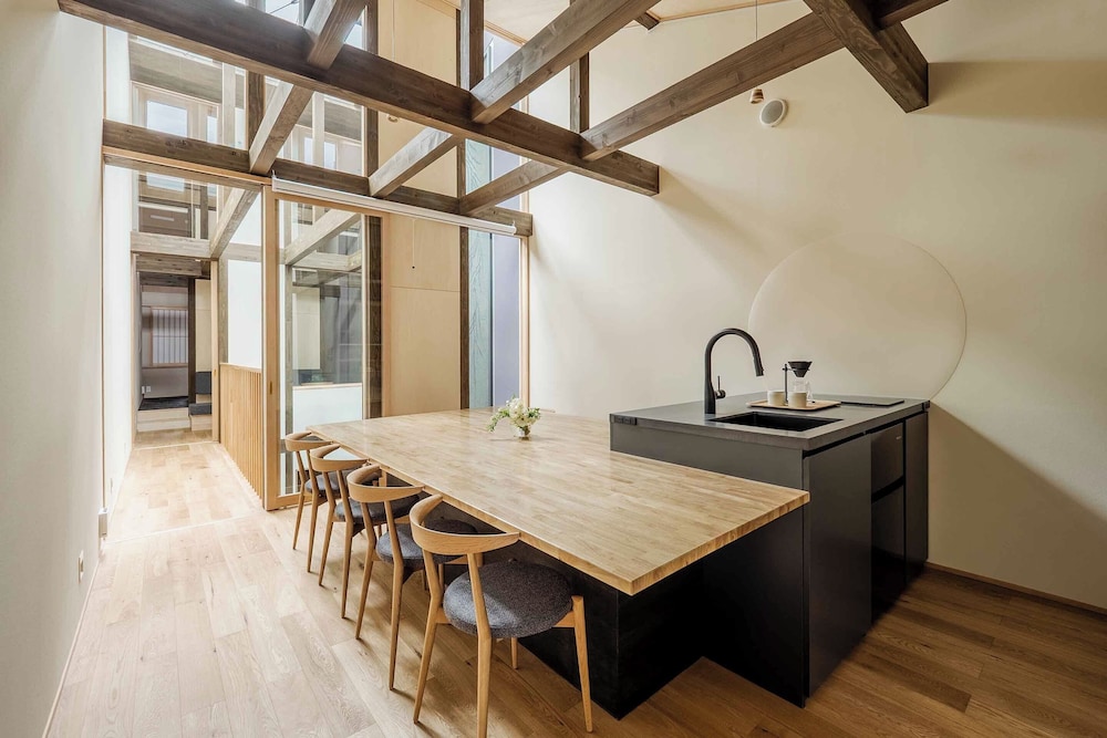 トラディショナル ハウス 2 ベッドルーム 禁煙 サウナ | 花里町町家ハウス