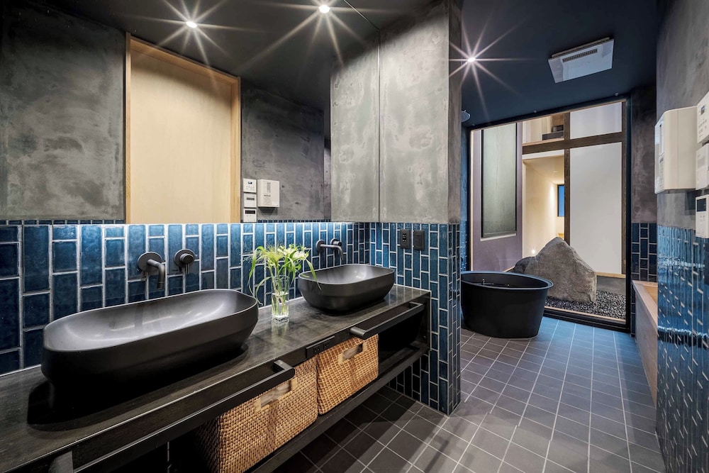 トラディショナル ハウス 2 ベッドルーム 禁煙 サウナ バスルーム4 | 花里町町家ハウス