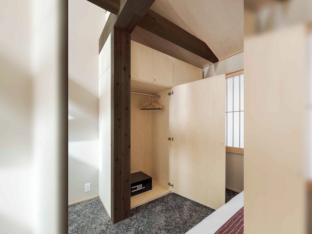 トラディショナル タウンホーム 2 ベッドルーム 禁煙 簡易キッチン ワードローブ0 | 花里町町家ハウス