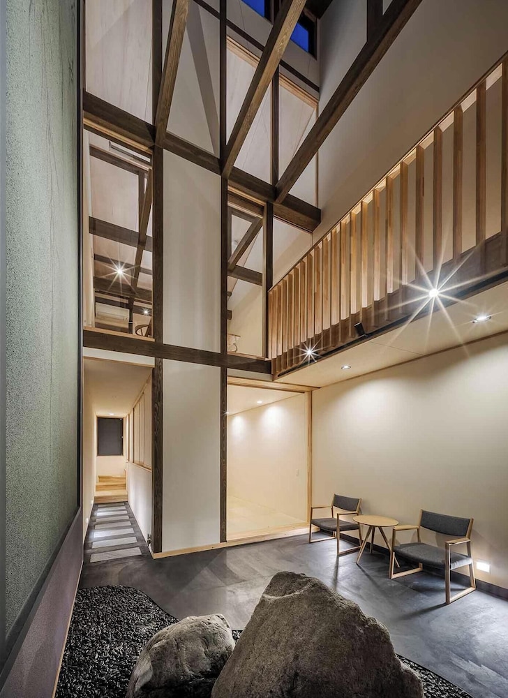 トラディショナル ハウス 2 ベッドルーム 禁煙 サウナ リビング エリア6 | 花里町町家ハウス