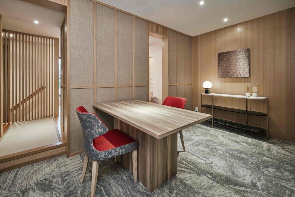 デラックス ツインルーム ラウンジアクセスラウンジアクセス禁煙 客室2 | HOTEL VMG RESORT KYOTO