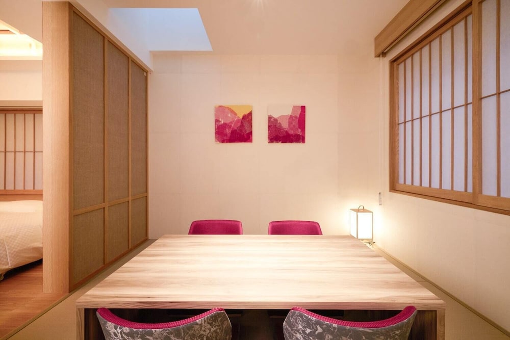 デラックス ツインルーム ラウンジアクセス禁煙 客室2 | HOTEL VMG RESORT KYOTO