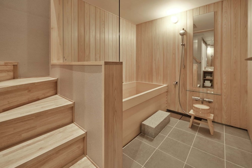 デラックス ツインルーム ラウンジアクセスラウンジアクセス禁煙 バスルーム0 | HOTEL VMG RESORT KYOTO