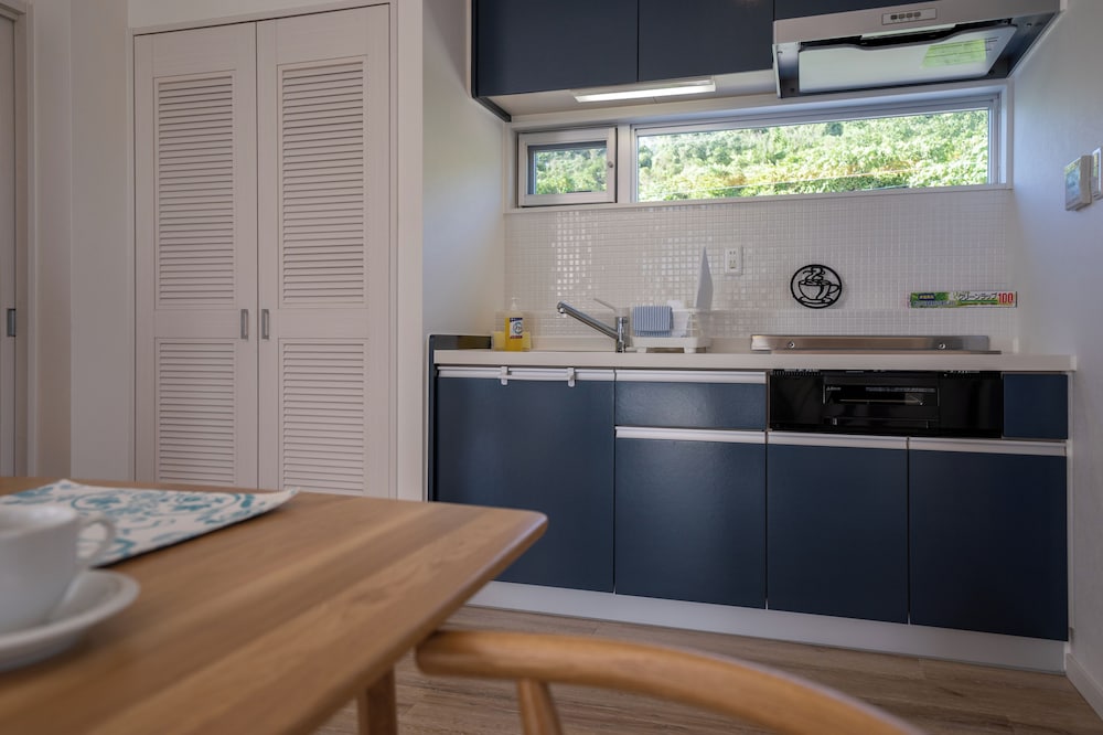 ヴィラ 禁煙 オーシャンビュー 専用キッチン1 | プライベートプールヴィラ古宇利 The Sweet