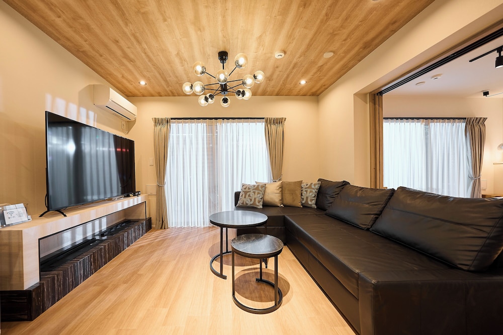 ファミリー コンドミニアム バルコニー ガーデンビュー テレビ0 | R.KAMAKURA